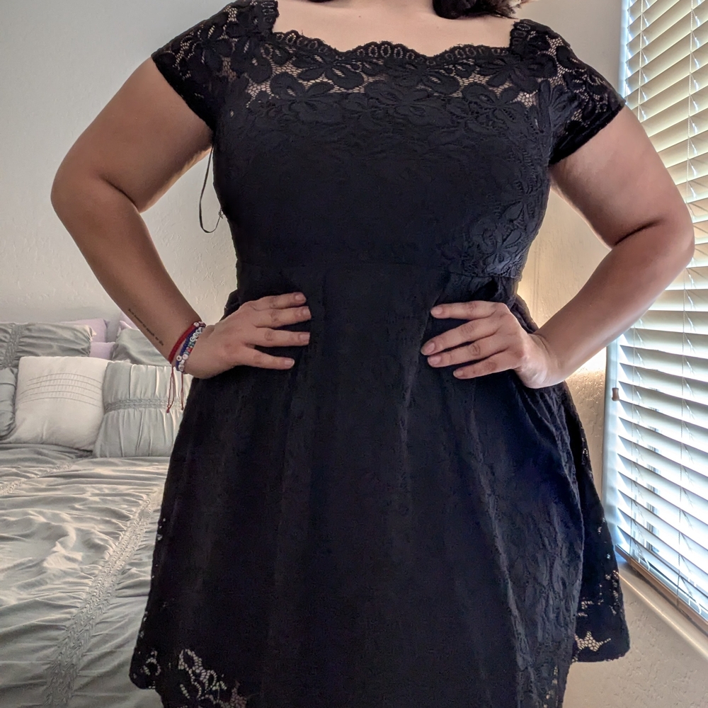 Elegant Black Lace Dress